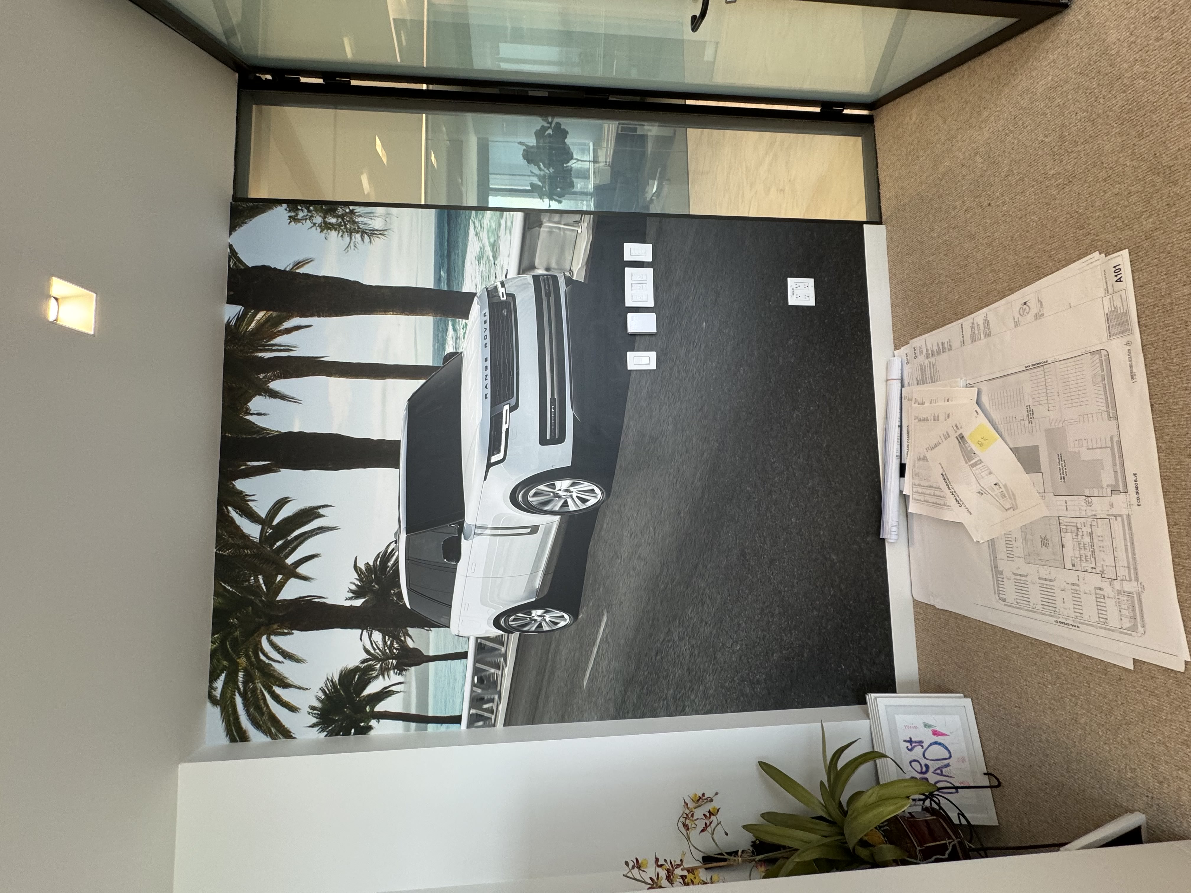 Wall graphic - Range Rover